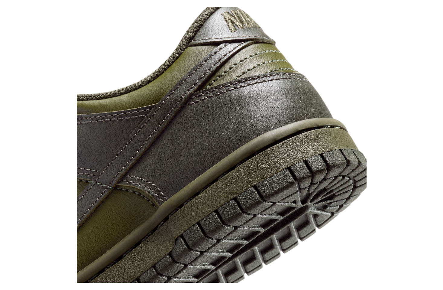 Dunk Low GS Cargo Khaki / Sequoia